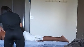 Experiência De Spa Erótico Com Uma Garota Manipuri Na Índia