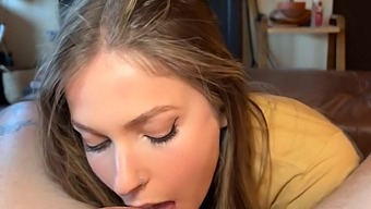 Decorous Lady Loves Giving And Receiving Oral Pleasure